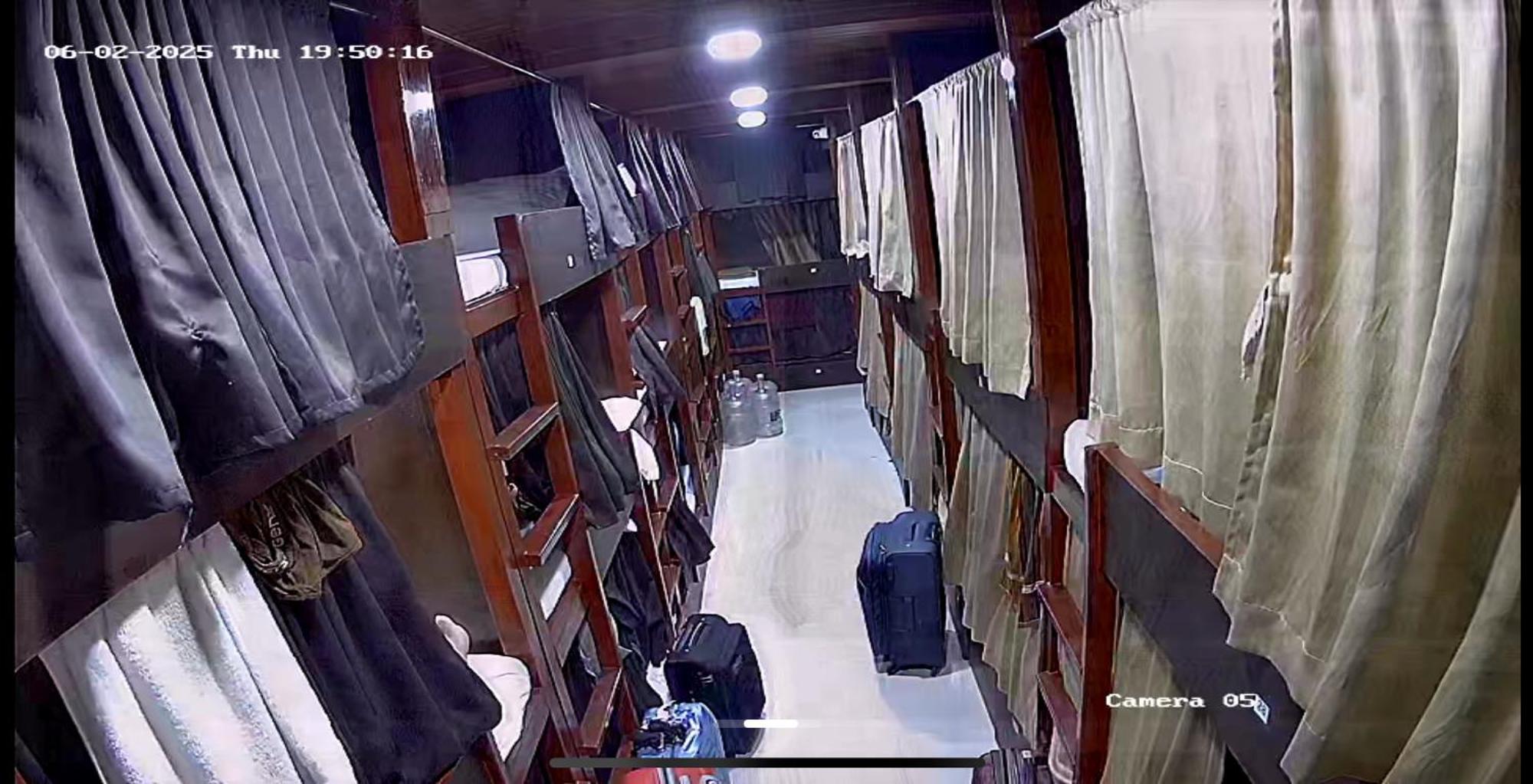 Asra Dormitory For Male And Female 뭄바이 외부 사진